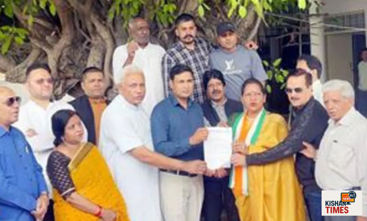 काशीपुर-रामनगर हाईवे बदहाल: कांग्रेस का प्रदर्शन, सड़क निर्माण की मांग तेज